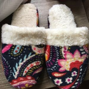 Vera Bradley slippers